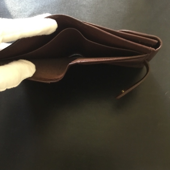Coach Vintage Leather Bi Fold Wallet - Picture 8 of 14